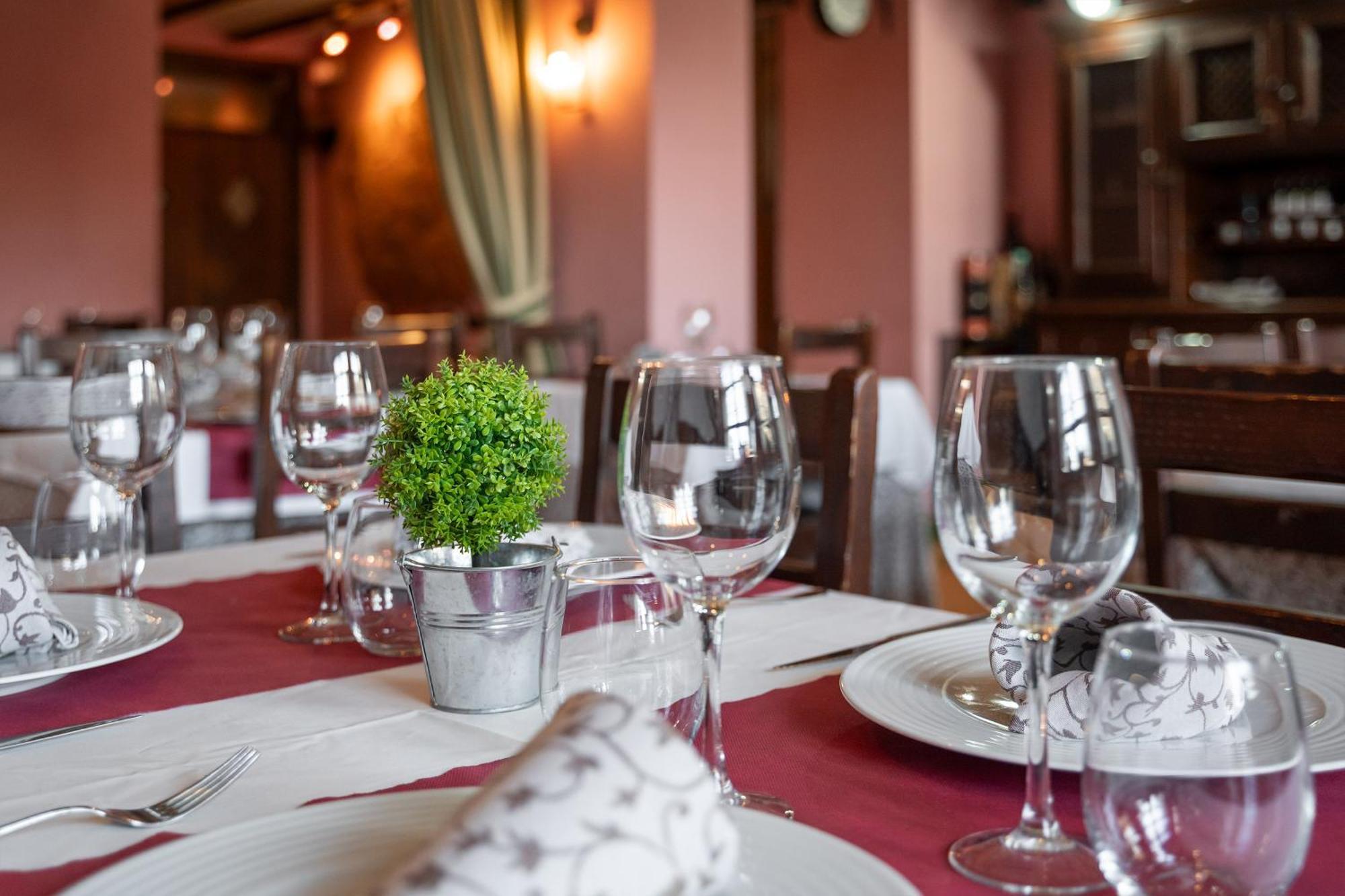 Hotel - Restaurante Prado Del Navazo Albarracín Buitenkant foto